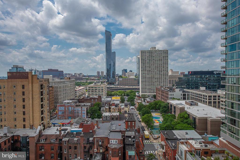 118 S 21ST STREET Unit: 813