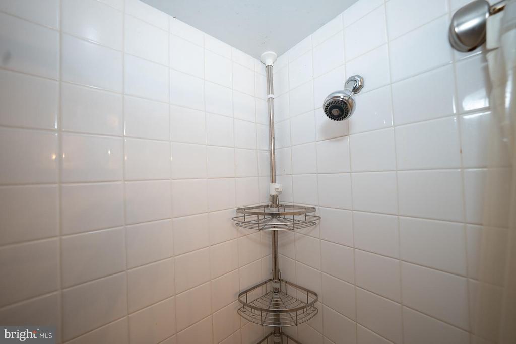1919 CHESTNUT STREET Unit: 1502