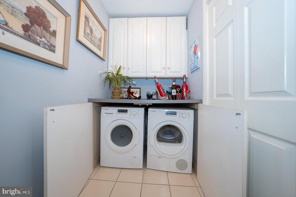 1900 JOHN F KENNEDY BOULEVARD Unit: 809