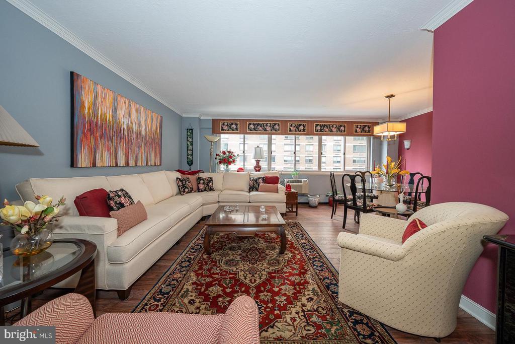 1900 JOHN F KENNEDY BOULEVARD Unit: 809