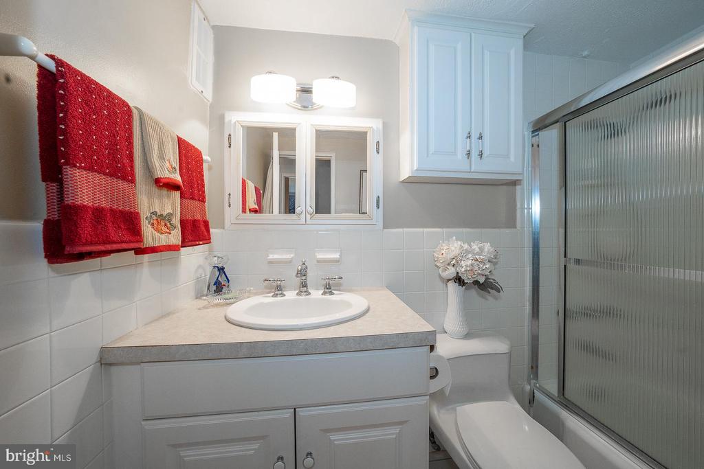 1900 JOHN F KENNEDY BOULEVARD Unit: 809