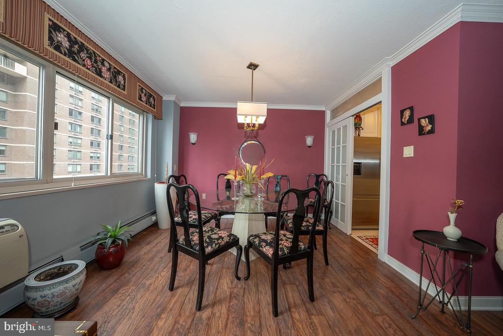 1900 JOHN F KENNEDY BOULEVARD Unit: 809