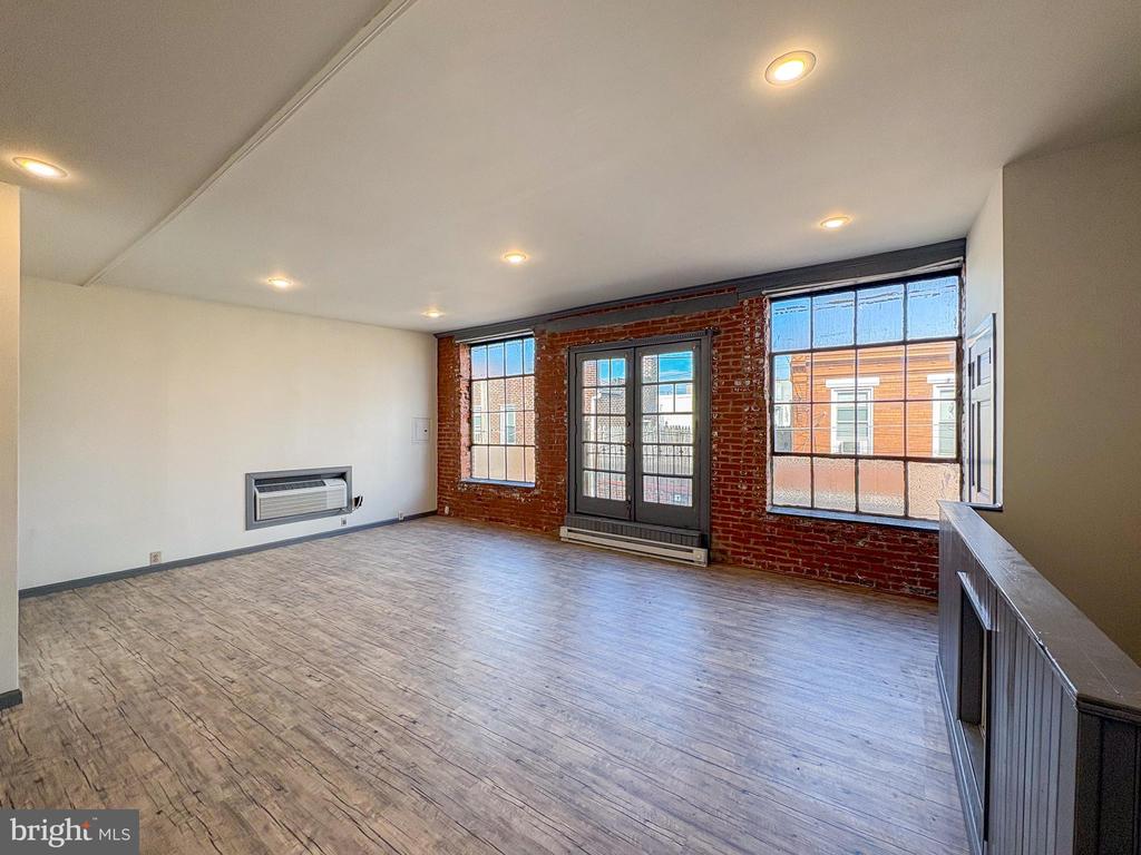 3107 TILTON STREET