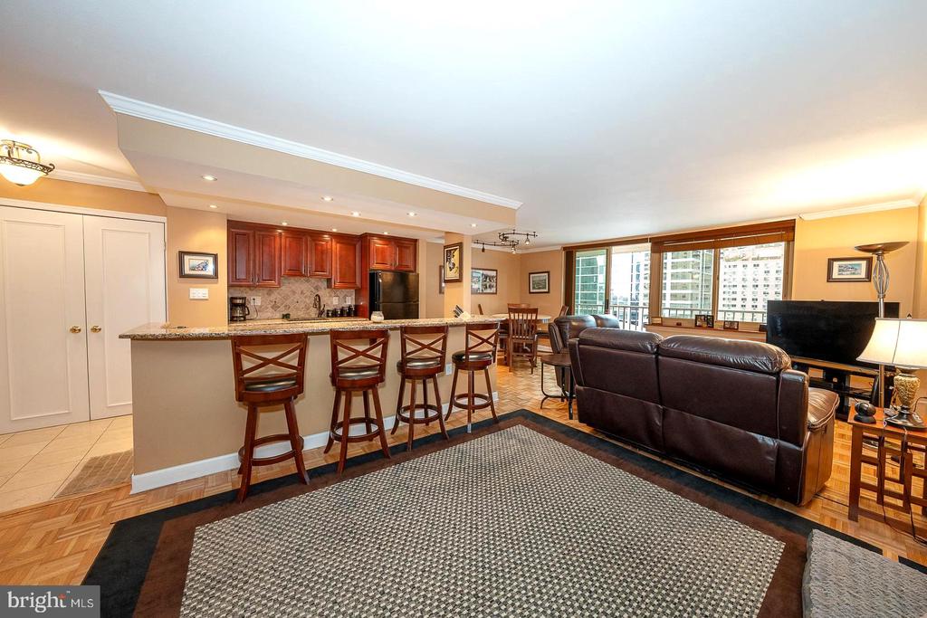1919 CHESTNUT STREET Unit: 1403