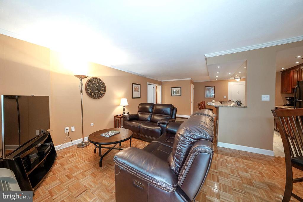1919 CHESTNUT STREET Unit: 1403