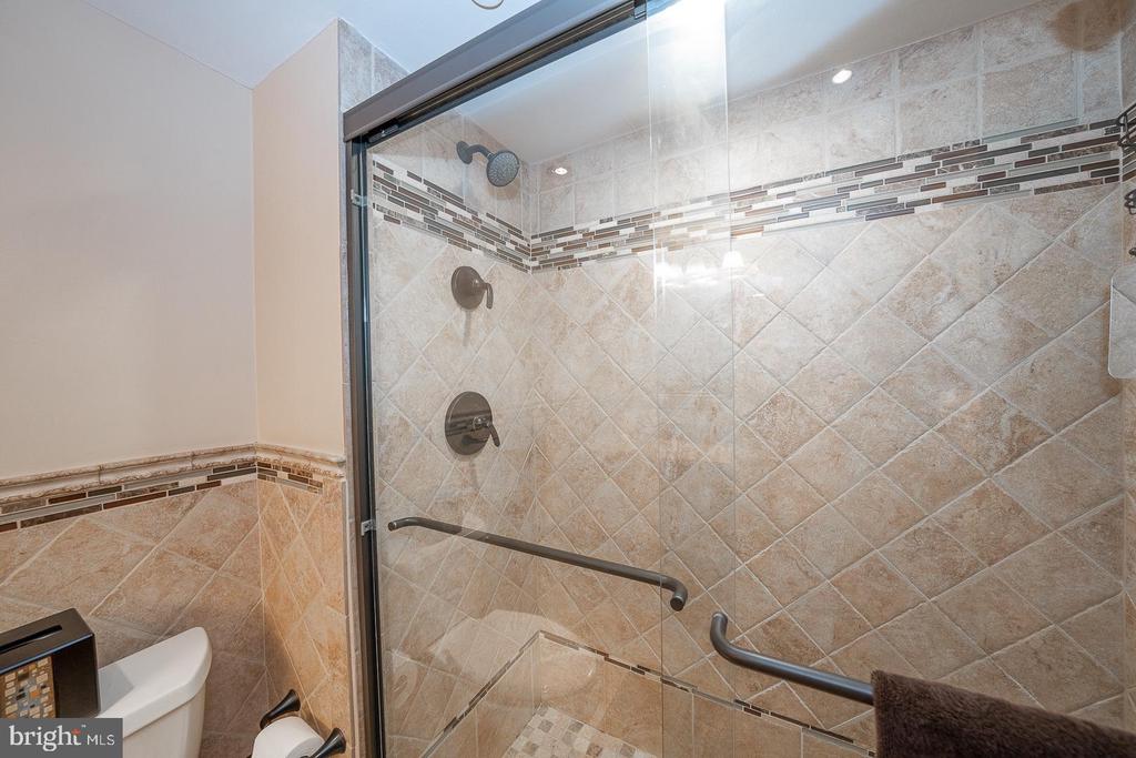 1919 CHESTNUT STREET Unit: 1403