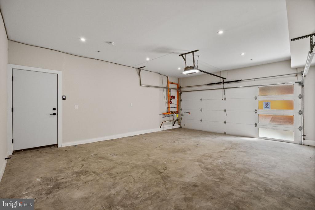 2715 W FLORA STREET
