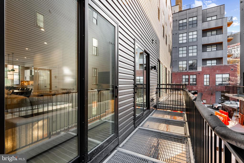 254 N 2ND ST