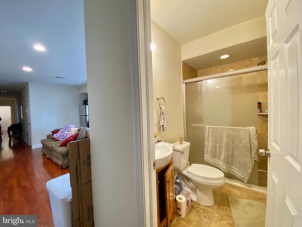 1417 N 17TH STREET Unit: 2R