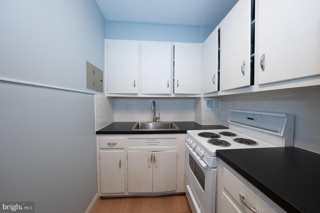 118 S 21ST STREET Unit: 1007