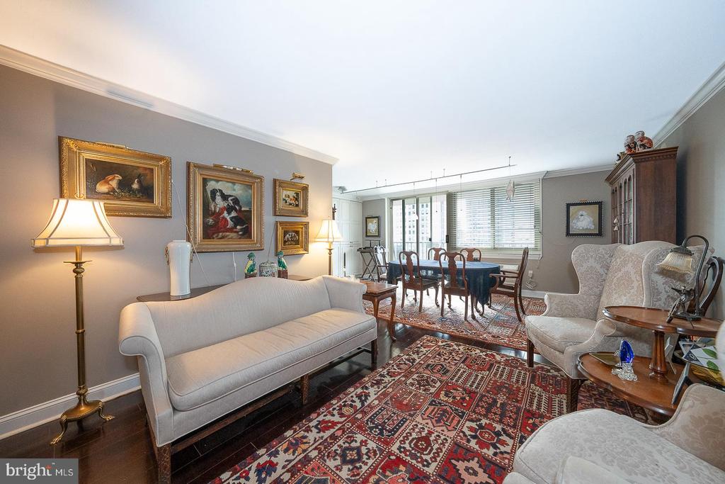 1919 CHESTNUT STREET Unit: 2118