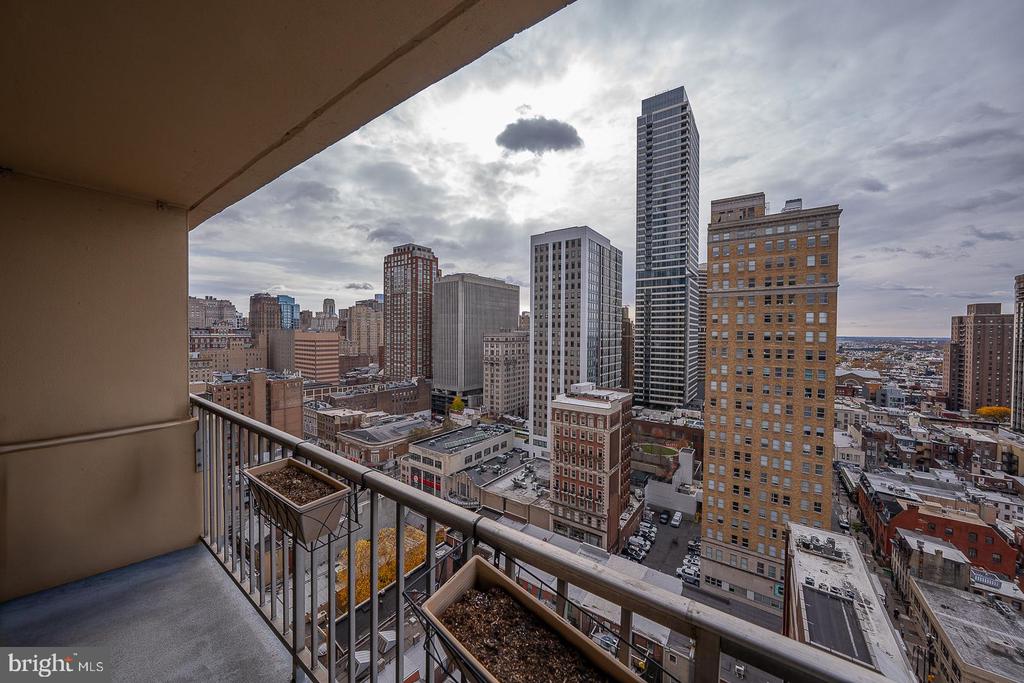 1919 CHESTNUT STREET Unit: 2118