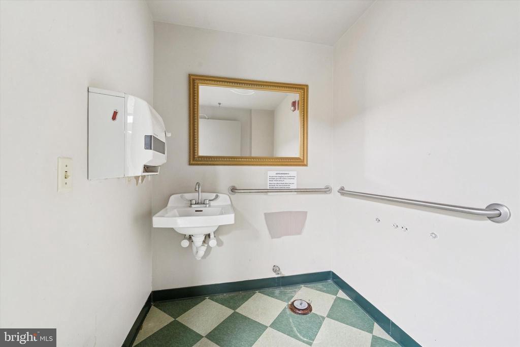 315 S 17TH STREET