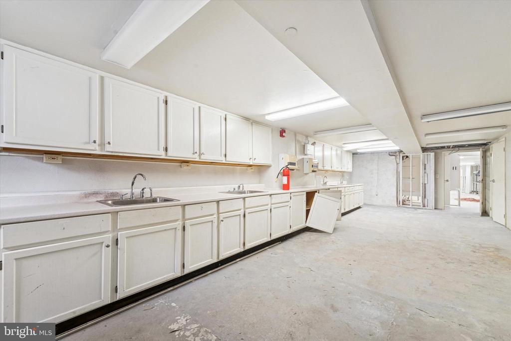 315 S 17TH STREET