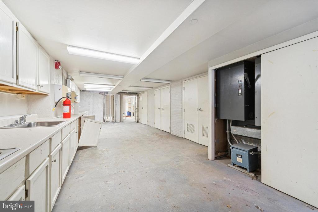 315 S 17TH STREET