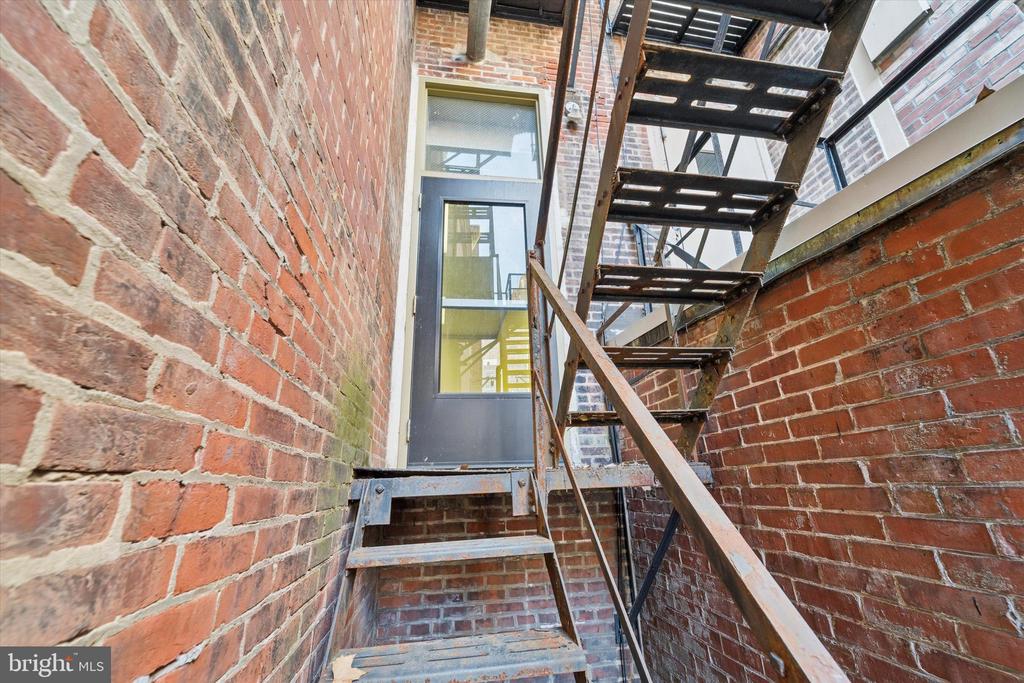 315 S 17TH STREET