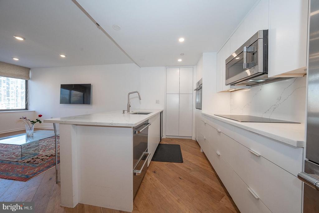 202 W RITTENHOUSE SQUARE Unit: 1205