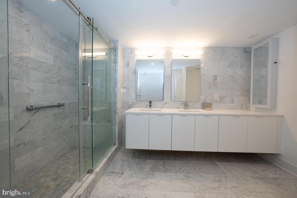 202 W RITTENHOUSE SQUARE Unit: 1205