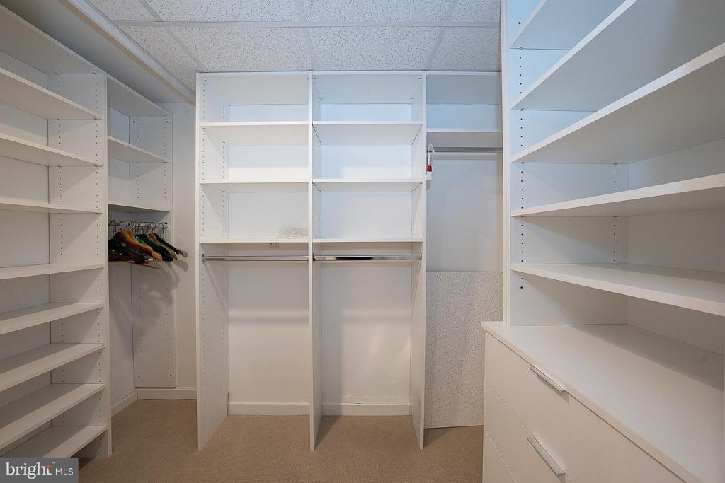 202 W RITTENHOUSE SQUARE Unit: 1205