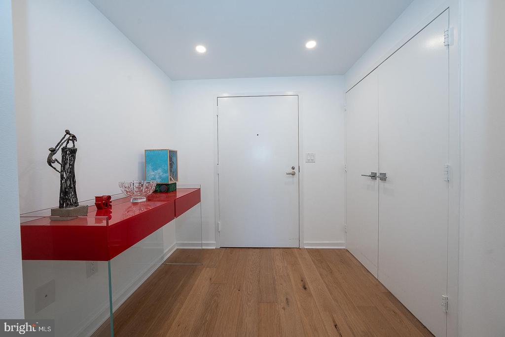202 W RITTENHOUSE SQUARE Unit: 1205