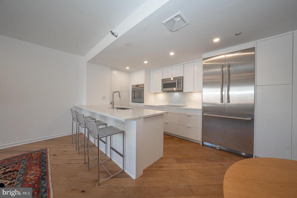 202 W RITTENHOUSE SQUARE Unit: 1205