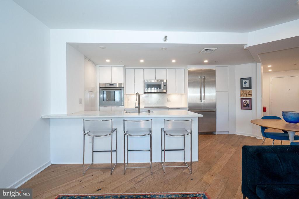 202 W RITTENHOUSE SQUARE Unit: 1205