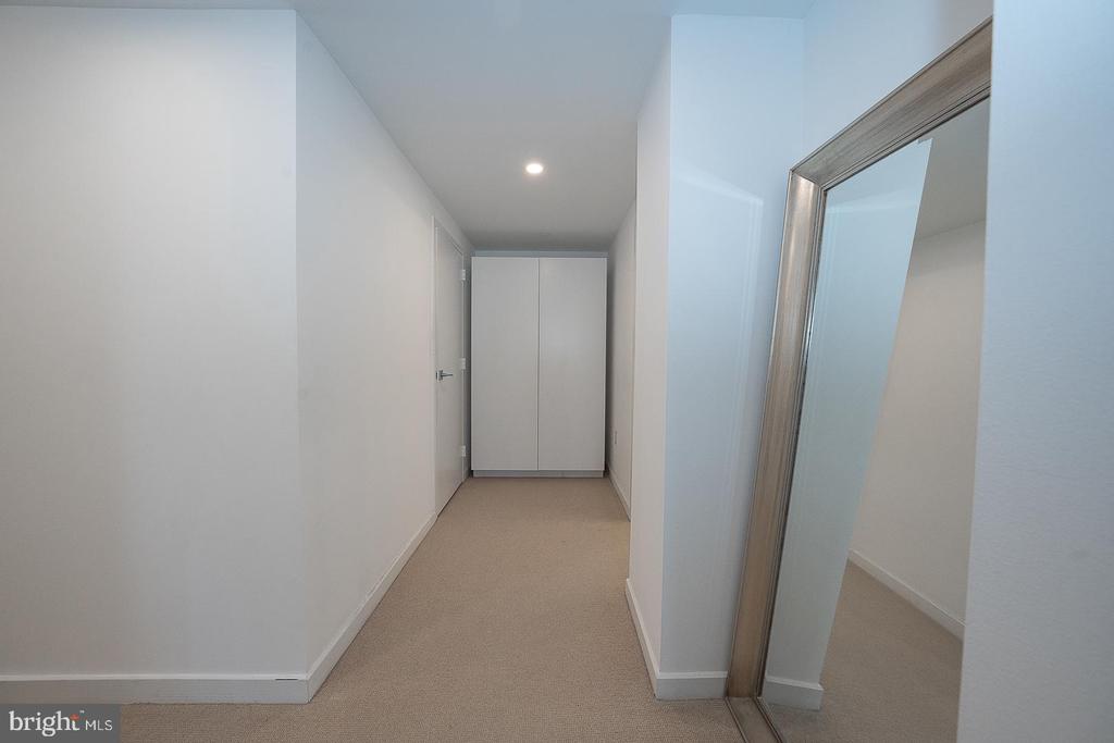 202 W RITTENHOUSE SQUARE Unit: 1205