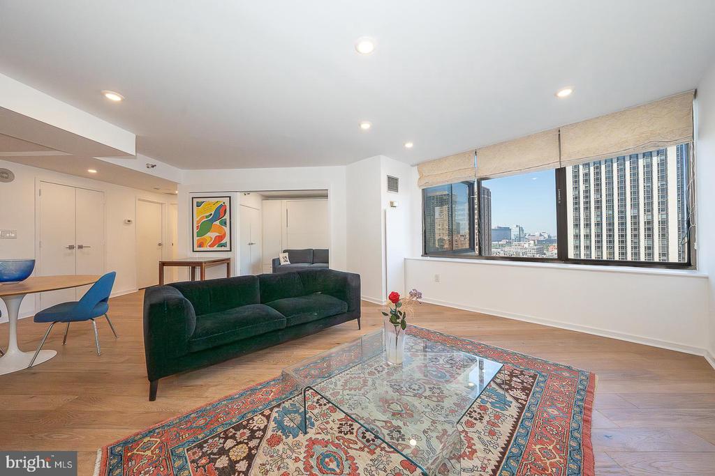 202 W RITTENHOUSE SQUARE Unit: 1205