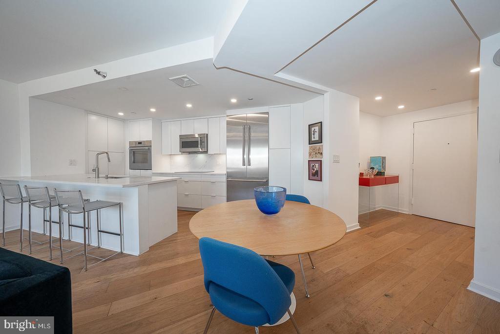 202 W RITTENHOUSE SQUARE Unit: 1205