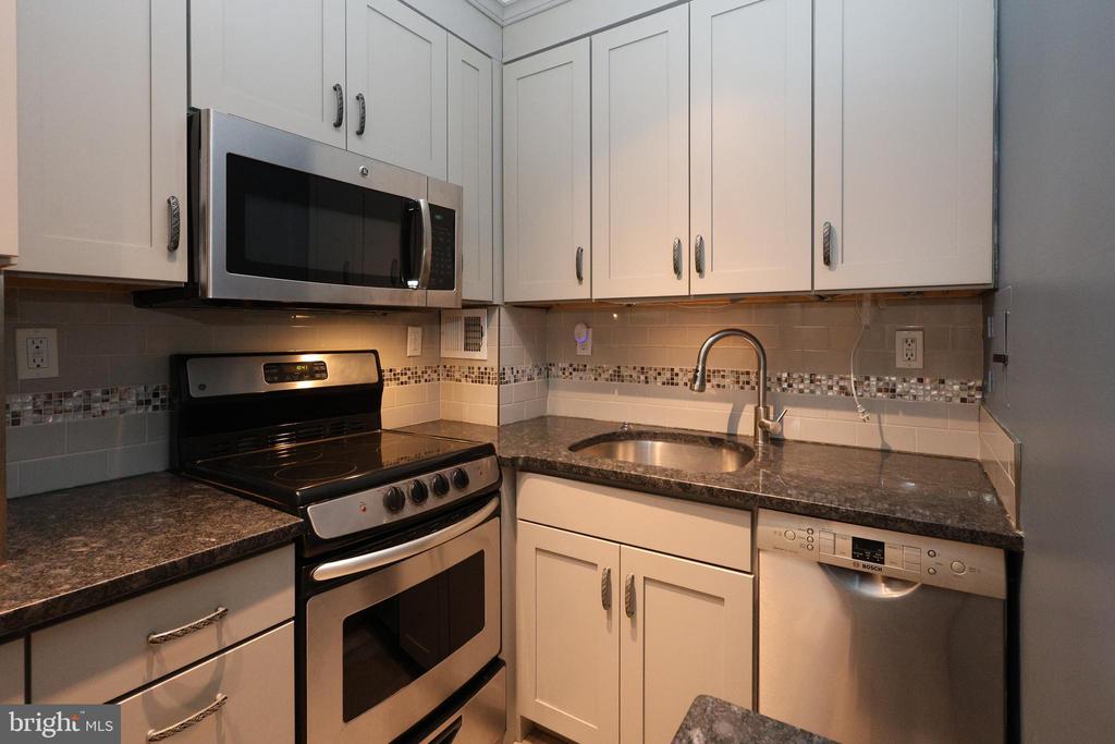 118 S 21ST STREET Unit: 1308