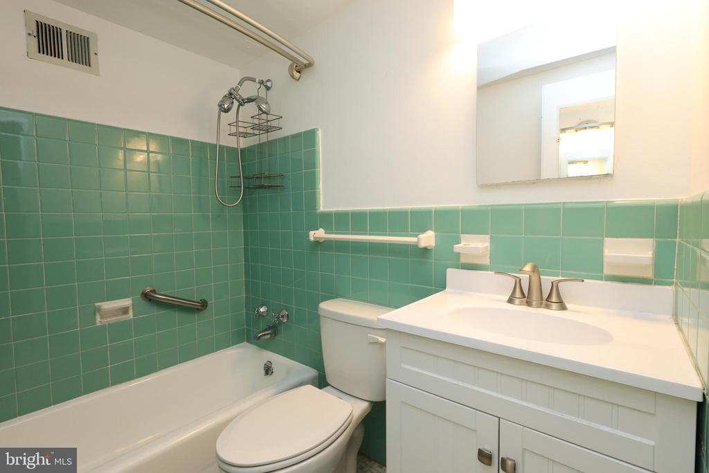 118 S 21ST STREET Unit: 1308