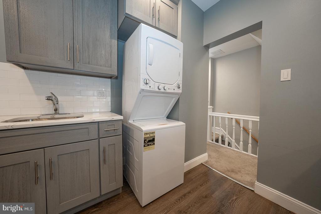 524 S 3RD STREET Unit: 3RD FLOOR