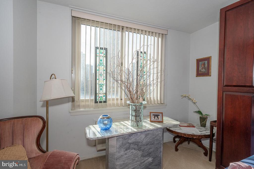 1919 CHESTNUT STREET Unit: 1316