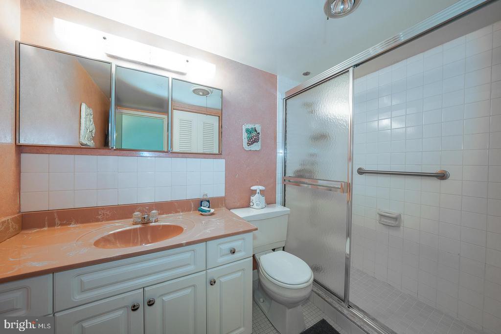 1919 CHESTNUT STREET Unit: 1316