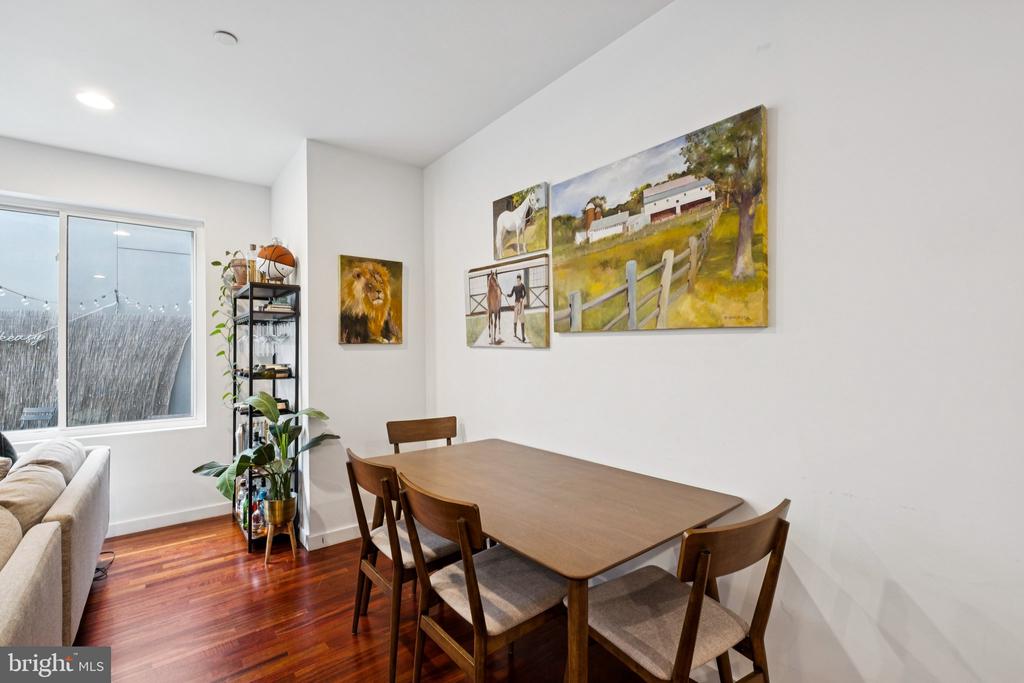 2000 KIMBALL STREET Unit: B4