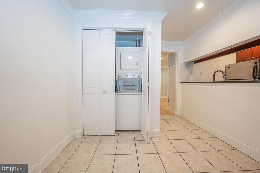 1726 WALLACE STREET Unit: 101