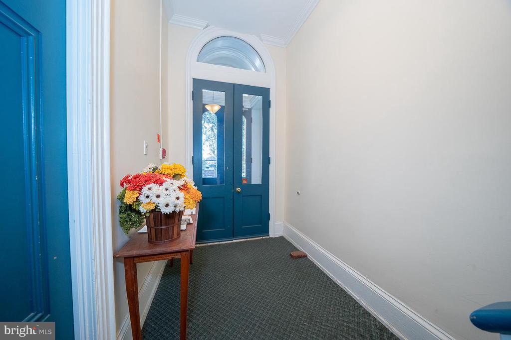 1726 WALLACE STREET Unit: 101