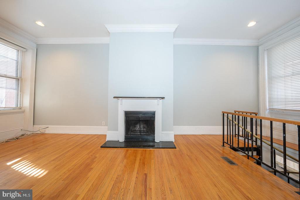 1726 WALLACE STREET Unit: 101