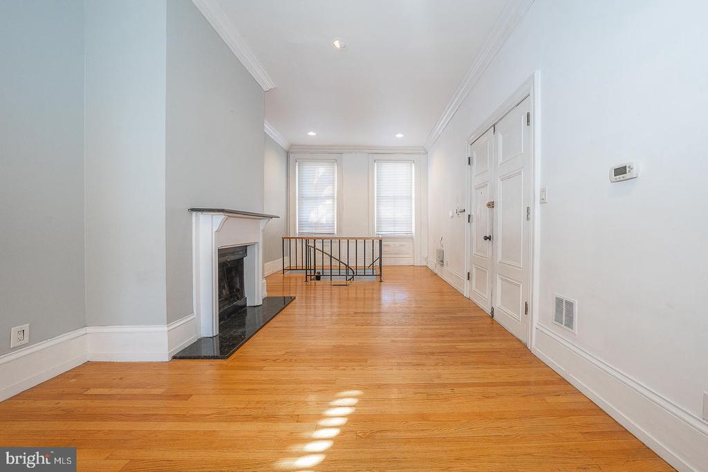 1726 WALLACE STREET Unit: 101