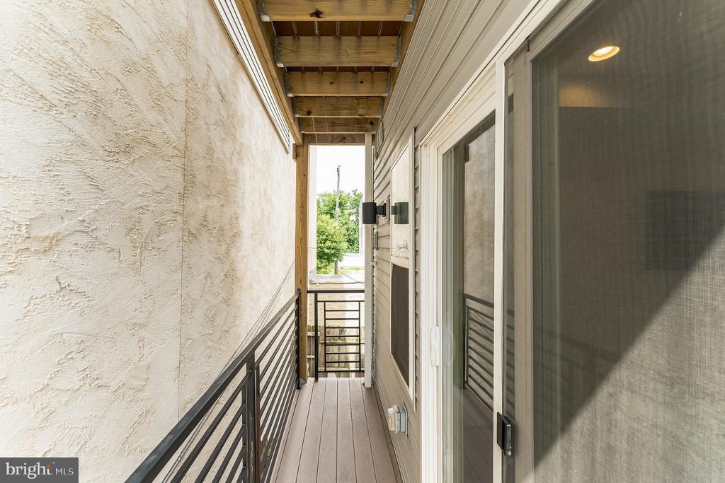 614 W MASTER STREET Unit: 1