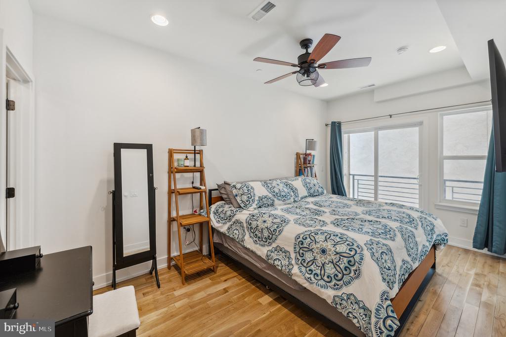 614 W MASTER STREET Unit: 1