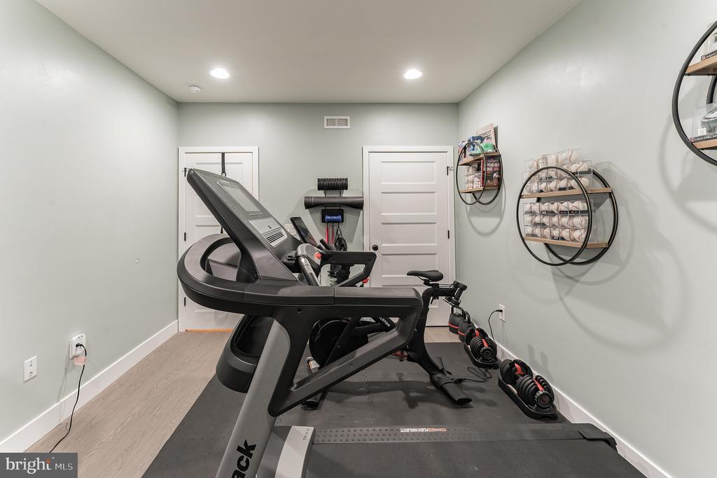 614 W MASTER STREET Unit: 1