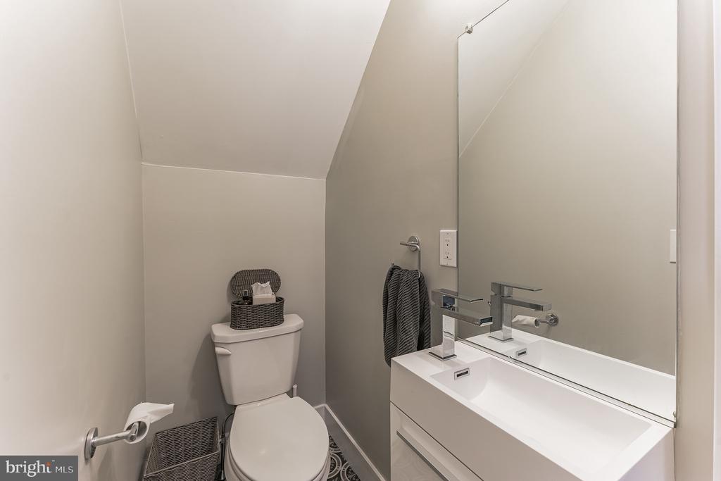 614 W MASTER STREET Unit: 1