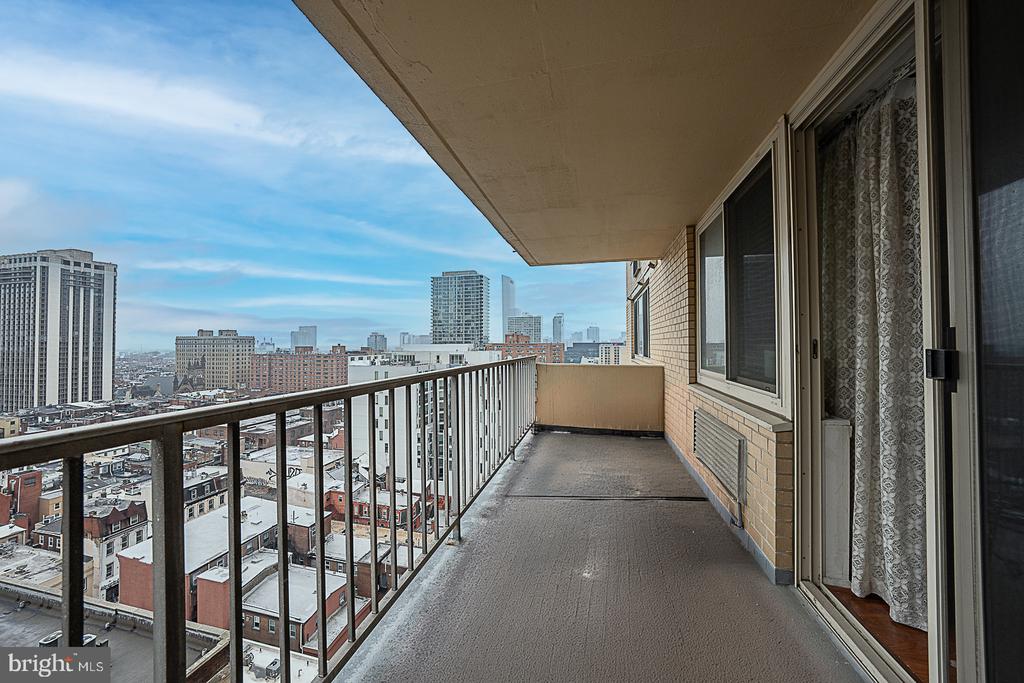 1919 CHESTNUT STREET Unit: 1618