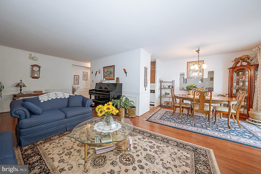 1919 CHESTNUT STREET Unit: 1618