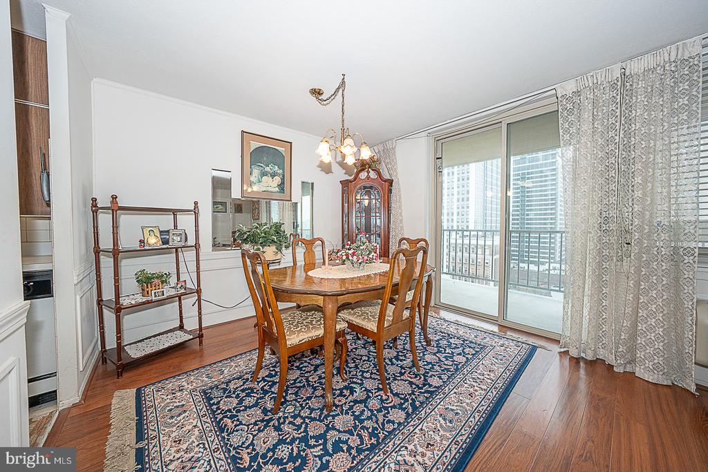 1919 CHESTNUT STREET Unit: 1618