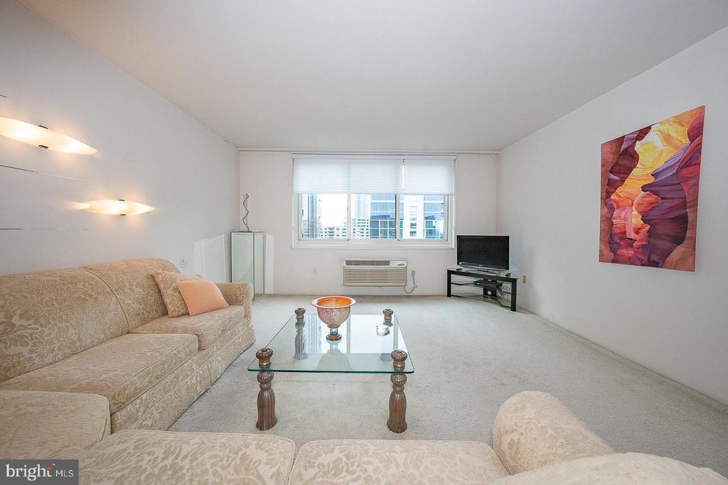 1901 JOHN F KENNEDY BOULEVARD Unit: 2714