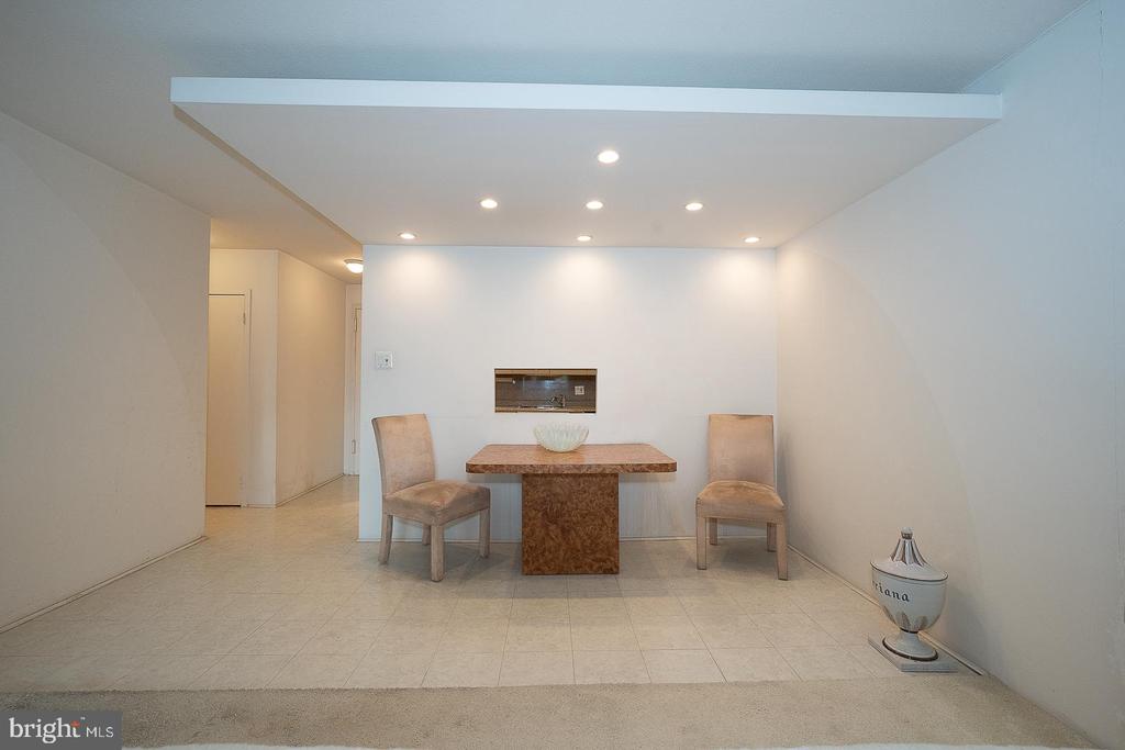 1901 JOHN F KENNEDY BOULEVARD Unit: 2714