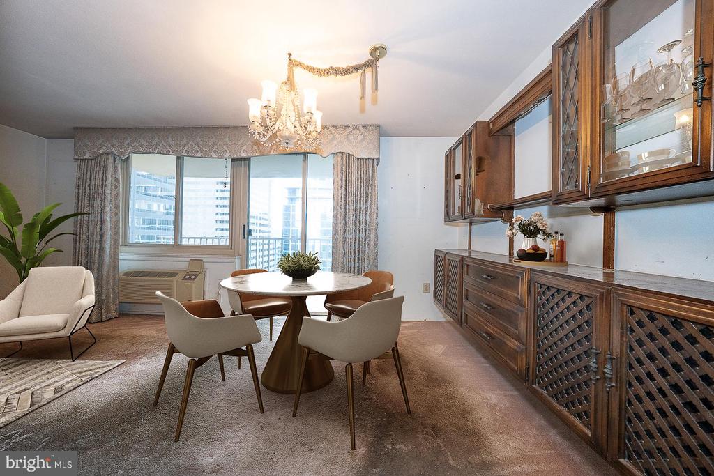 1919 CHESTNUT STREET Unit: 2521