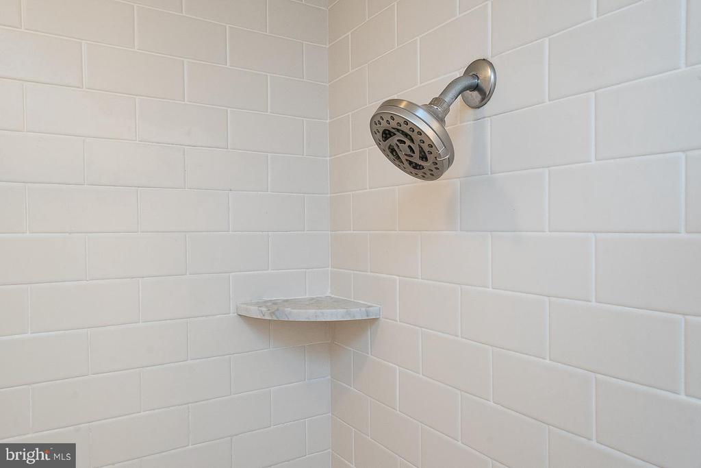 111 S 15TH STREET Unit: 2001